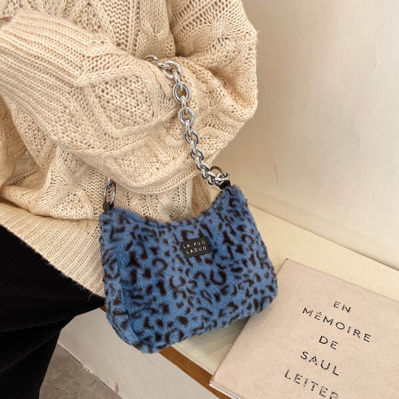 apercu sac leopard moumoute bandouliere bleu